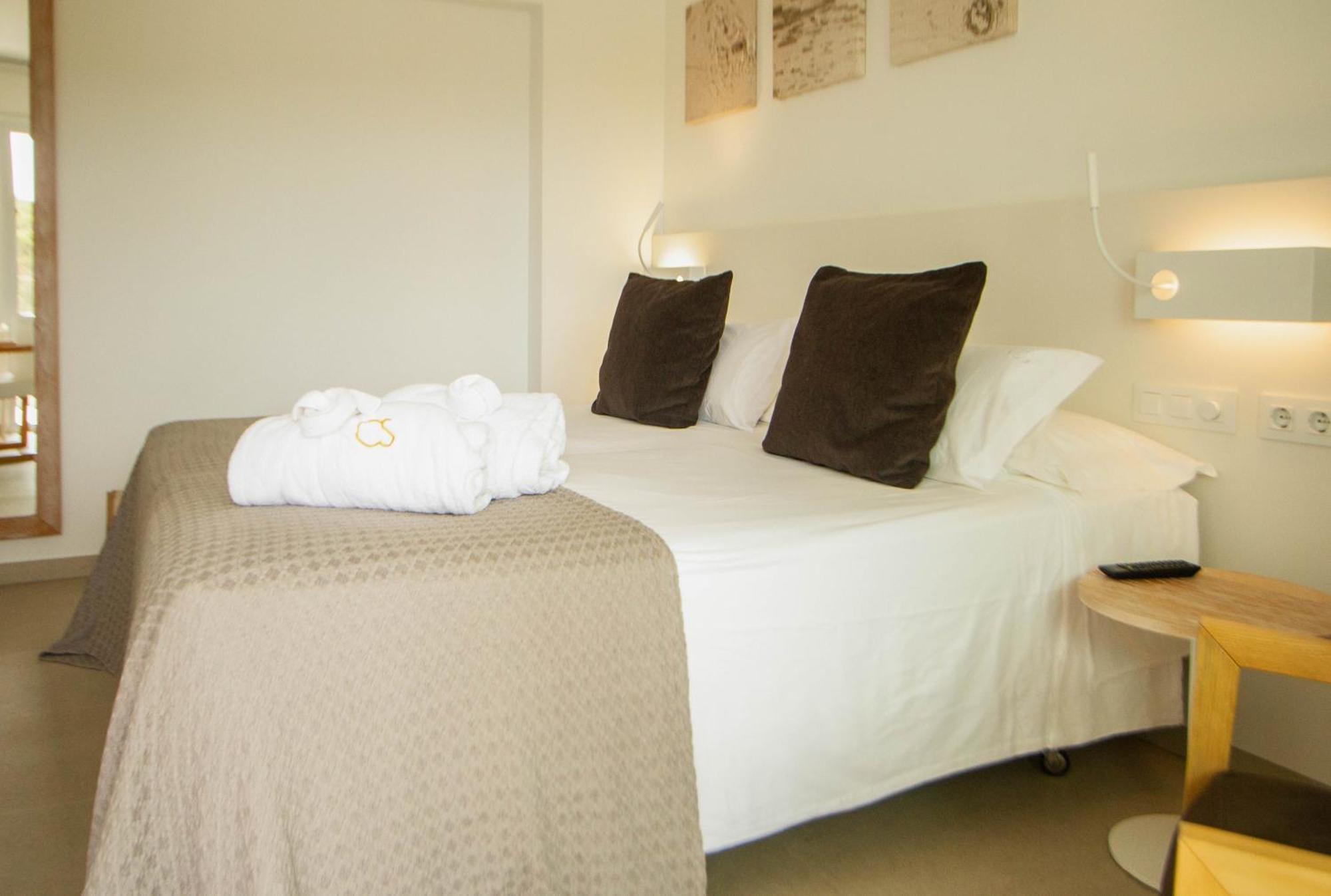 Hotel Cala Saona & Spa Eksteriør billede